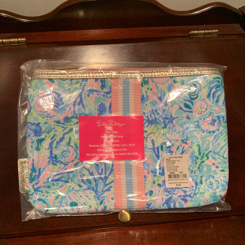 NWT Lilly Pulitzer Pouch ❤️